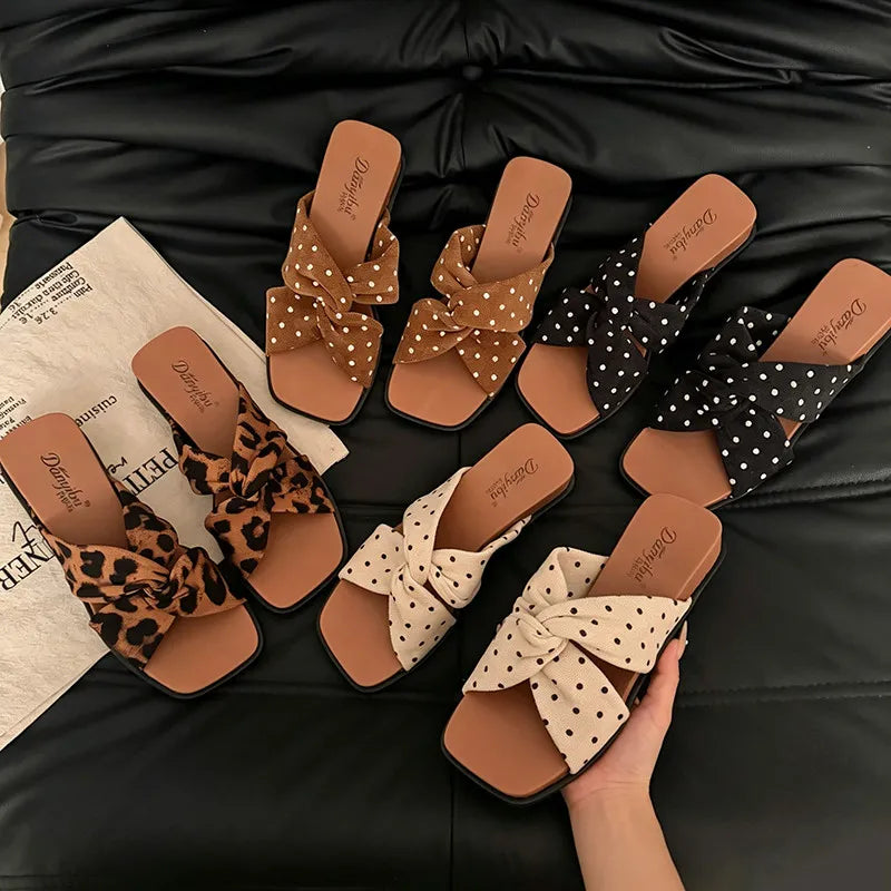 Sandalias tipo zueco con plataforma y estilo francés