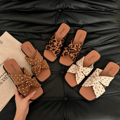 Sandalias tipo zueco con plataforma y estilo francés