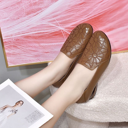 2026 Actualizado-Zapatos de piel con tacón bajo bordados