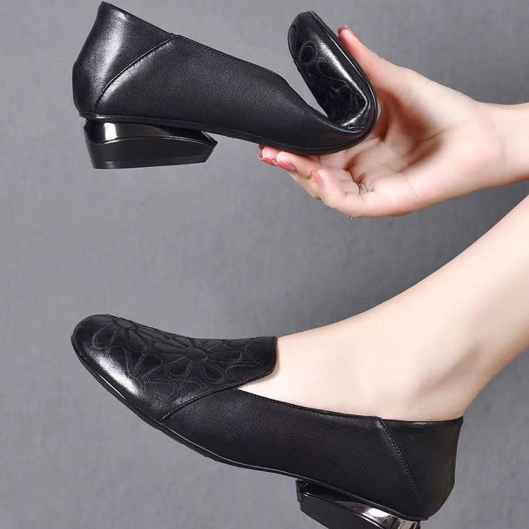 2026 Actualizado-Zapatos de piel con tacón bajo bordados