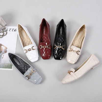 Zapatos de piel suave con punta cuadrada, suela plana y comodidad superior